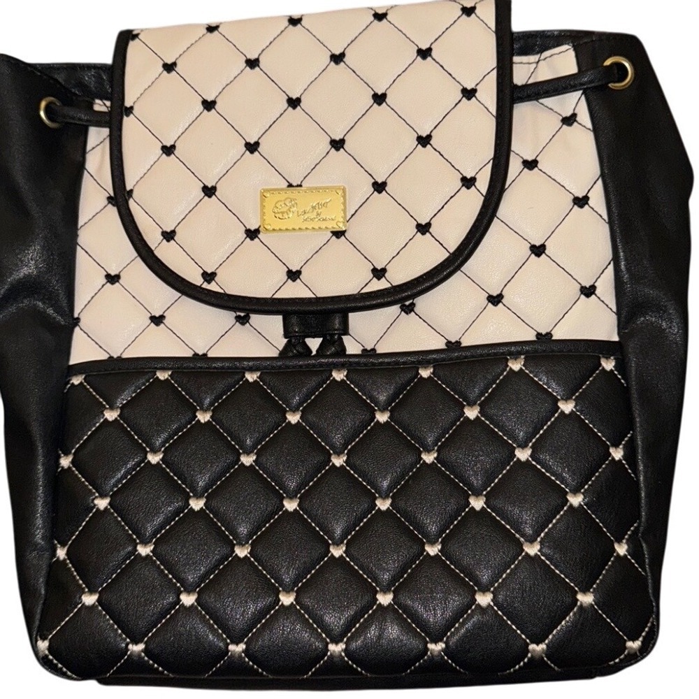 Betsey Johnson Quilted Backpack‎ Black & Cream Hearts Faux Leather Cute